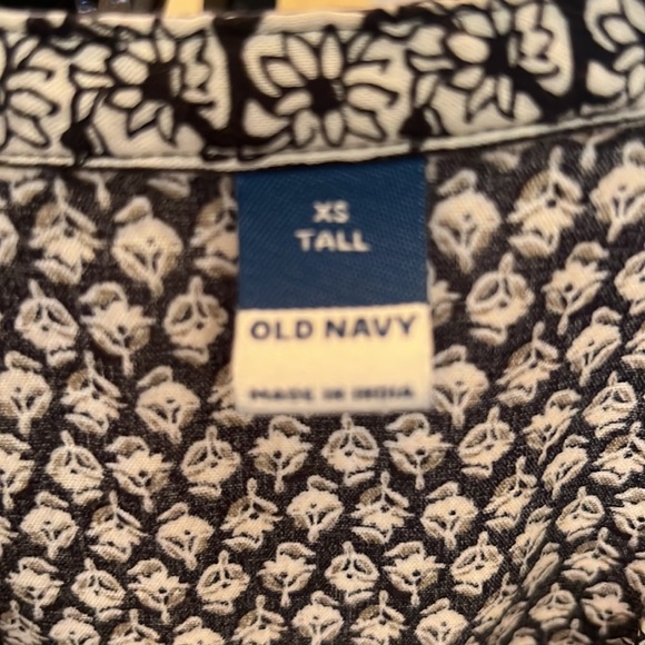 Shirt - Picture 2 of 5